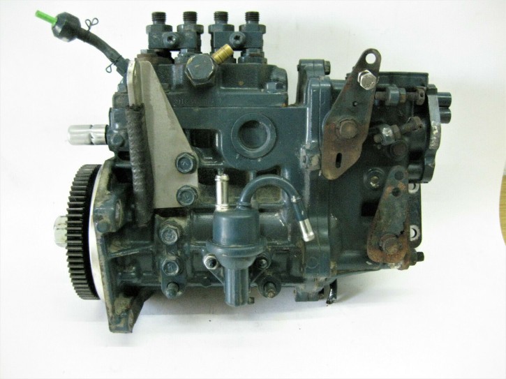 Einspritzpumpe Kubota V2607 DI Injection pump gebraucht V 2607