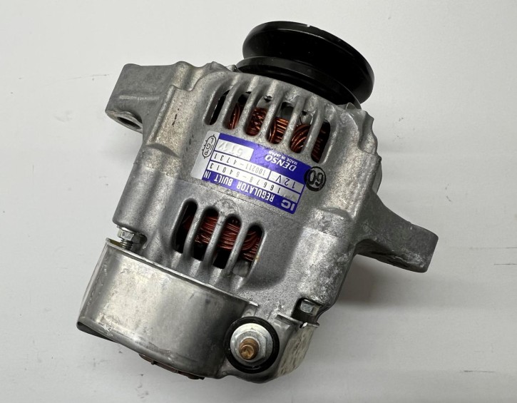 Lichtmaschine Original Kubota 12V | 16678-64012 | 100211-4730 | Korrosionsspuren am Gehäuse durch Lagerung!
