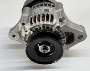 Lichtmaschine original für Kubota 12V 40A | 1G740-64011 | B+ seitlich