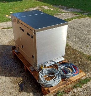 Marine Stromgenerator 120Volt 60Hz PMS-16 - mit 3 Zyl. Kubota D1005 Dieselmotor mit Edelstahlkapsel aus Lagerauflösung -NEU-