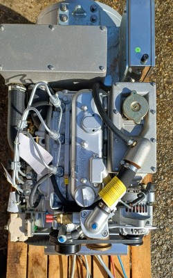 Marine Stromgenerator 120Volt 60Hz PMS-16 - mit 3 Zyl. Kubota D1005 Dieselmotor mit Edelstahlkapsel aus Lagerauflösung -NEU-