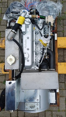 Marine Stromgenerator 120Volt 60Hz 24 NE - 4 Zyl. Kubota V1305 Dieselmotor mit Edelstahlkapsel aus Lagerauflösung -NEU-