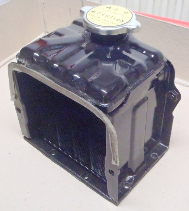 Kühler Wasserkühler für Kubota EA300 EA330 OHNE Kühlerdeckel