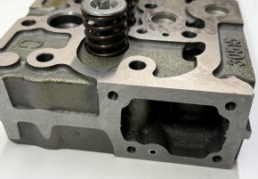 Zylinderkopf für D1302 mit Ventile + Wasserlöcher
